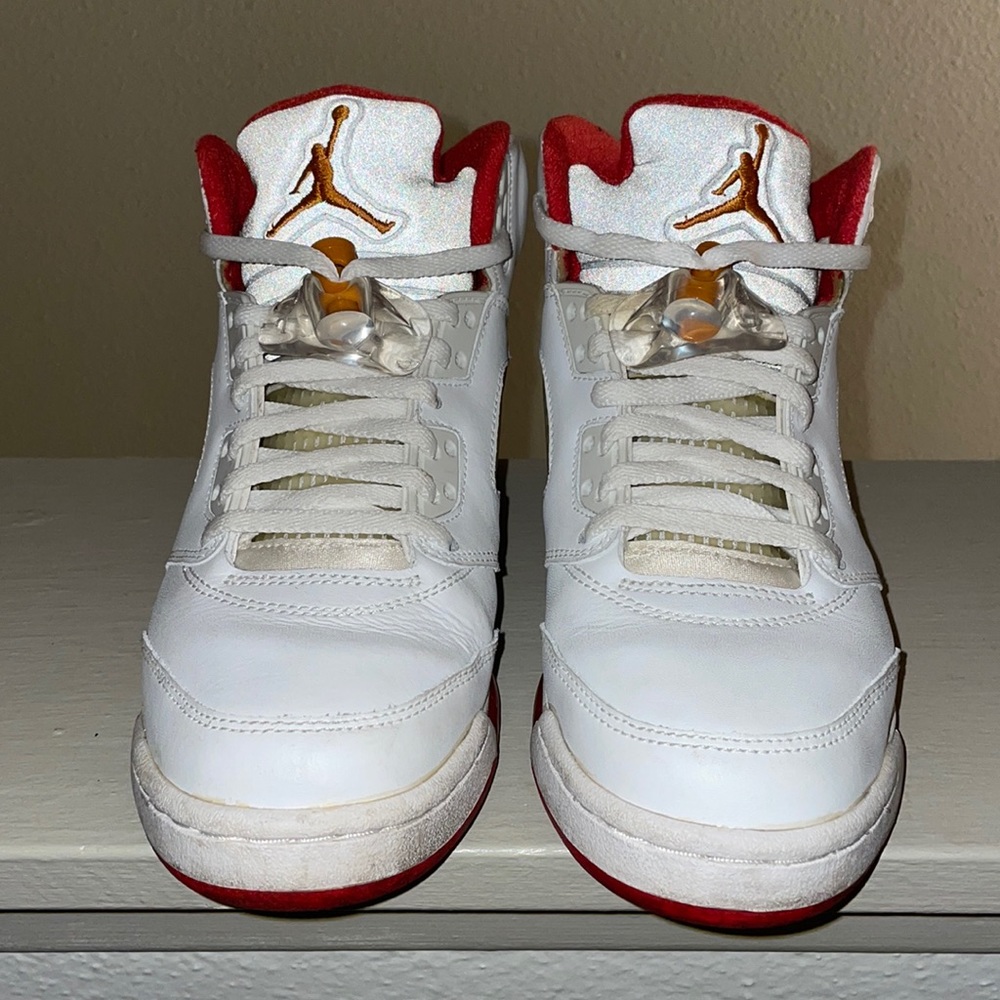 Air Jordan 5 Retro (White/Fire Red Sunset) Size 4.5Y Used 8/10